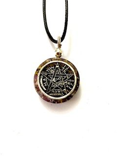 colgante de orgon con tetragrammaton