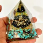 Piramide orgon Tetragrammaton