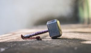 Martillo Thor Simbolo