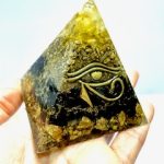 piramide orgon ojo de horus