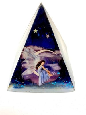 piramide de orgon con hada de la noche