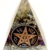 piramide de orgon con tetragrammaton