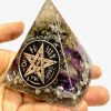 piramide de orgon con tetragrammaton