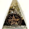 piramide de orgon con tetragrammaton
