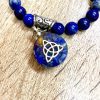 pulsera con orgon de triqueta