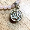 pulsera con orgon de flor de loto