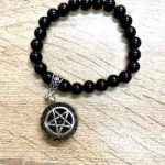 pulsera de onix con orgon de pentaculo