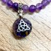 pulsera de amatista con orgon triqueta