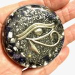 orgon con ojo de horus