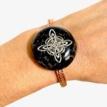 pulsera oron nudo de bruja